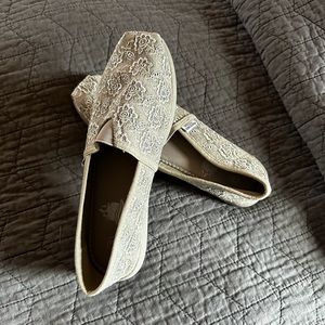 Women’s Tan Khaki Flats